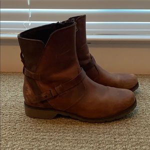 Teva Brown/Tan Booties